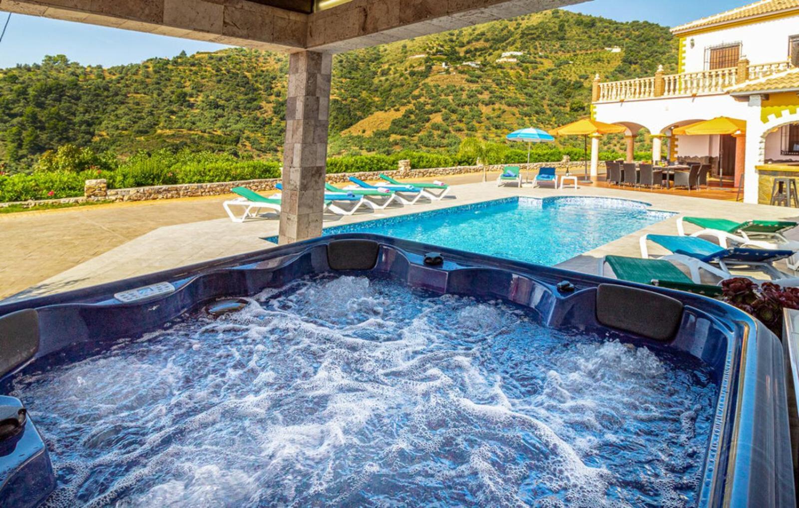 Villa Javier En Sayalonga Bagian luar foto