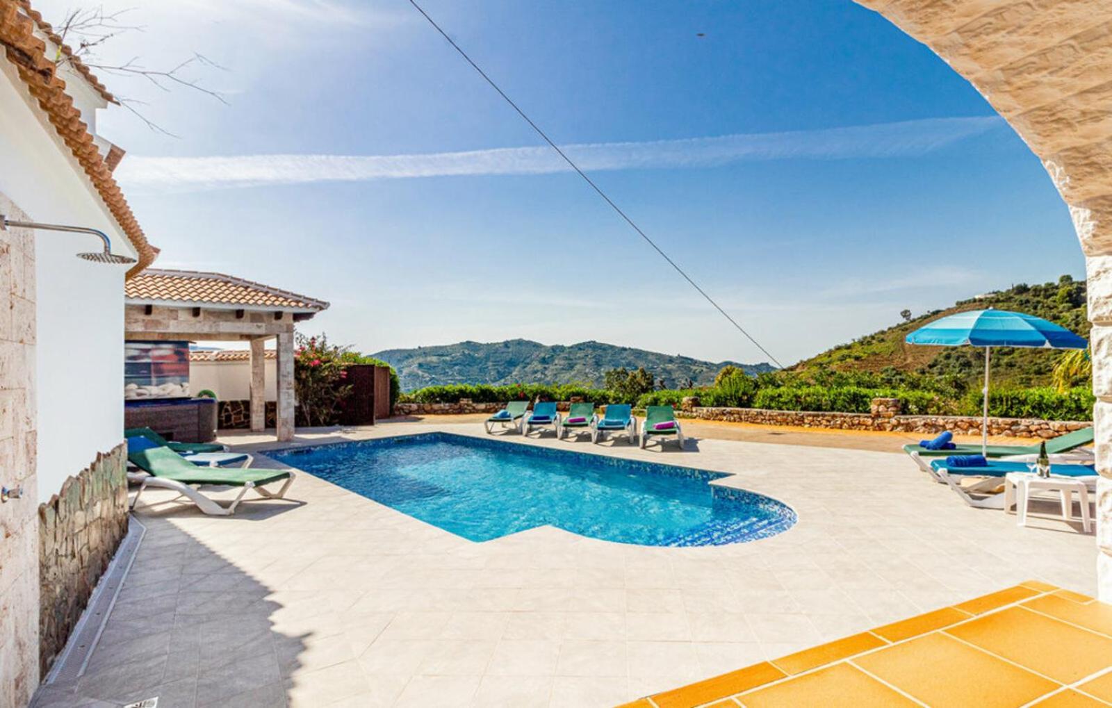 Villa Javier En Sayalonga Bagian luar foto