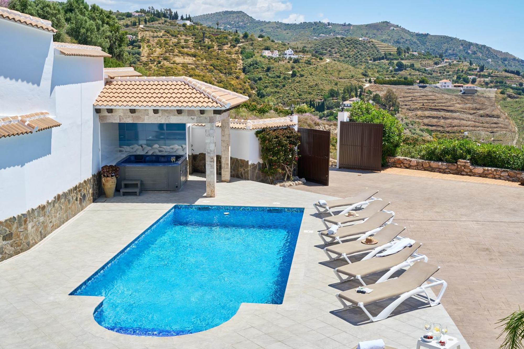 Villa Javier En Sayalonga Bagian luar foto