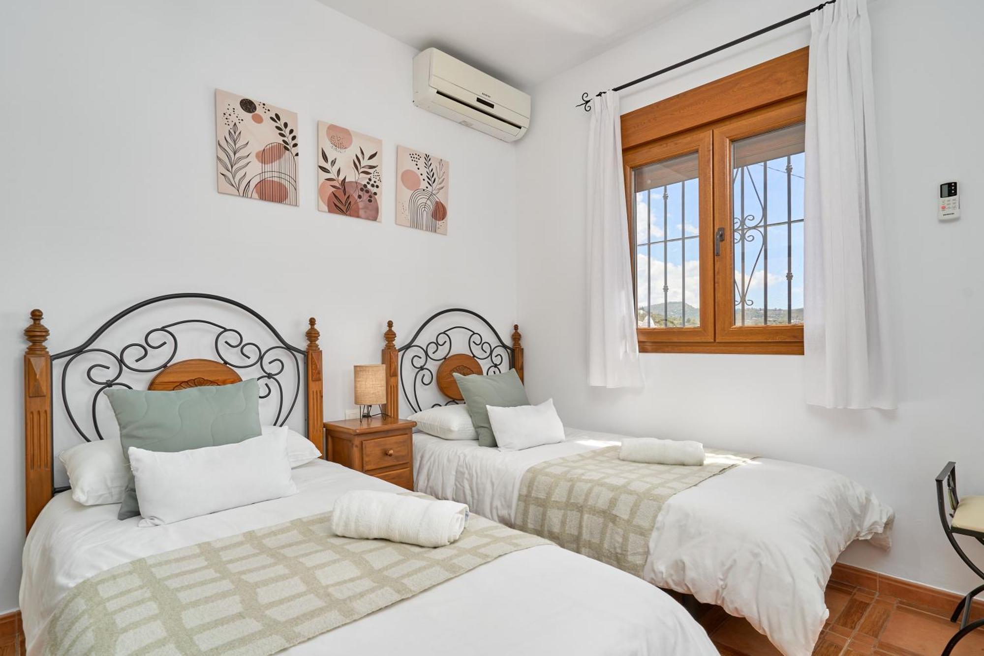 Villa Javier En Sayalonga Bagian luar foto